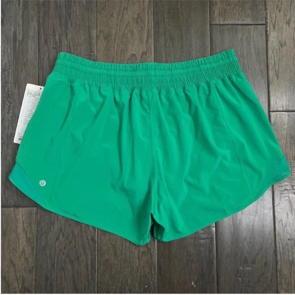 Lululemon NWT Hotty Hot High-Rise Lined Short 4" Kelly Green - Picture 3 of 10
